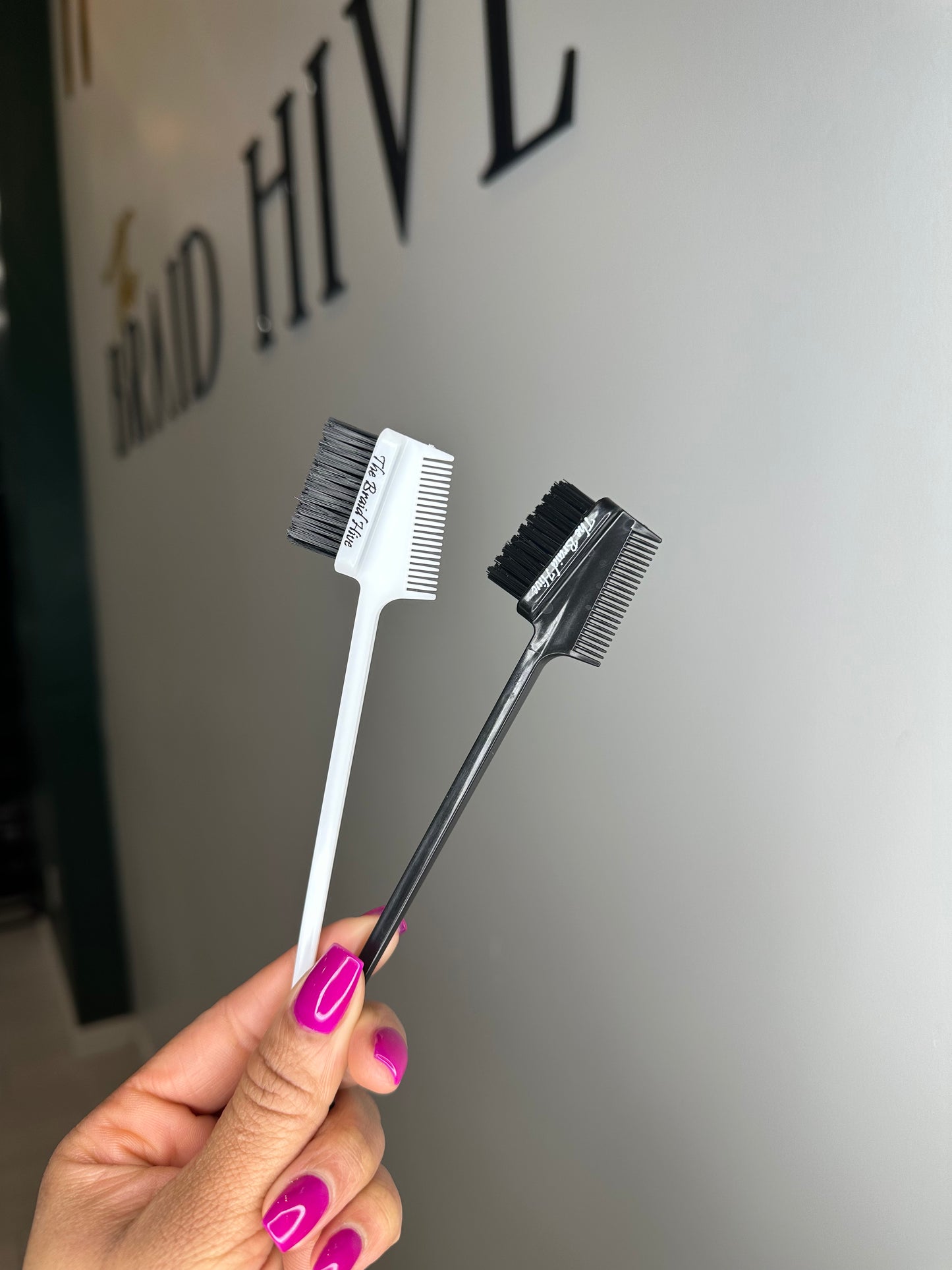 TBH Sleek & Smooth Edge Control Brush